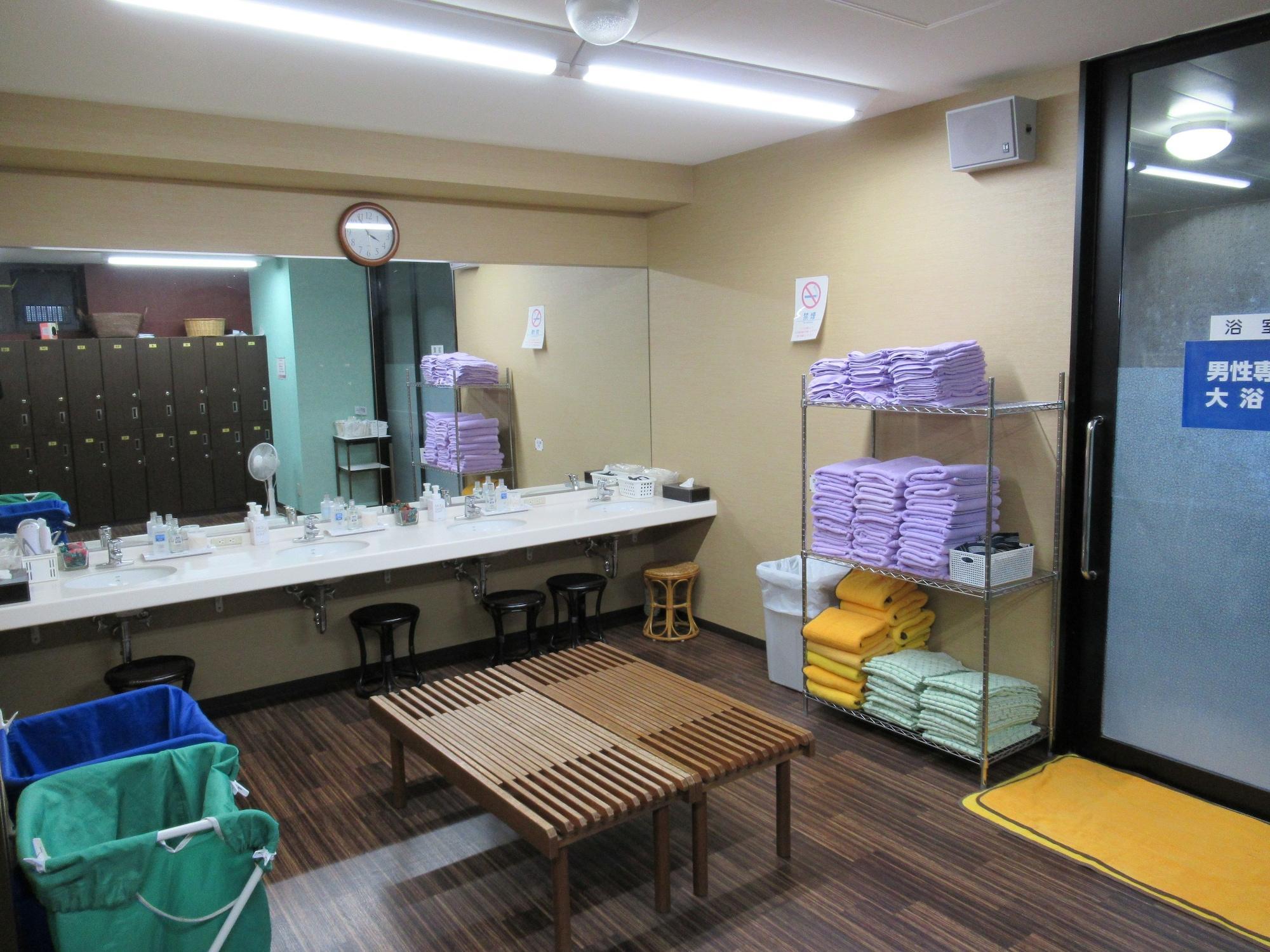 Hotel Crown Hills Kokura Kitakyushu Bagian luar foto