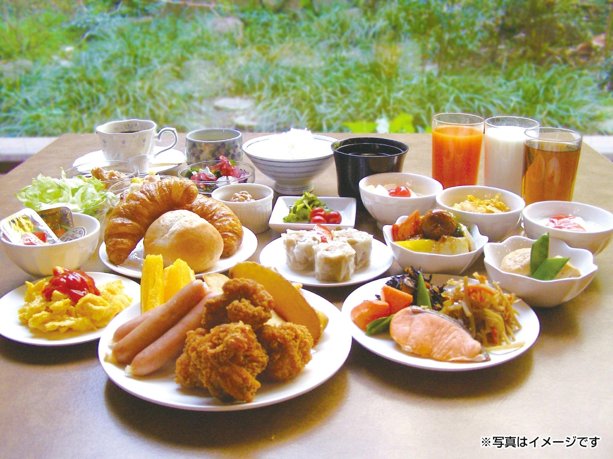 Hotel Crown Hills Kokura Kitakyushu Bagian luar foto