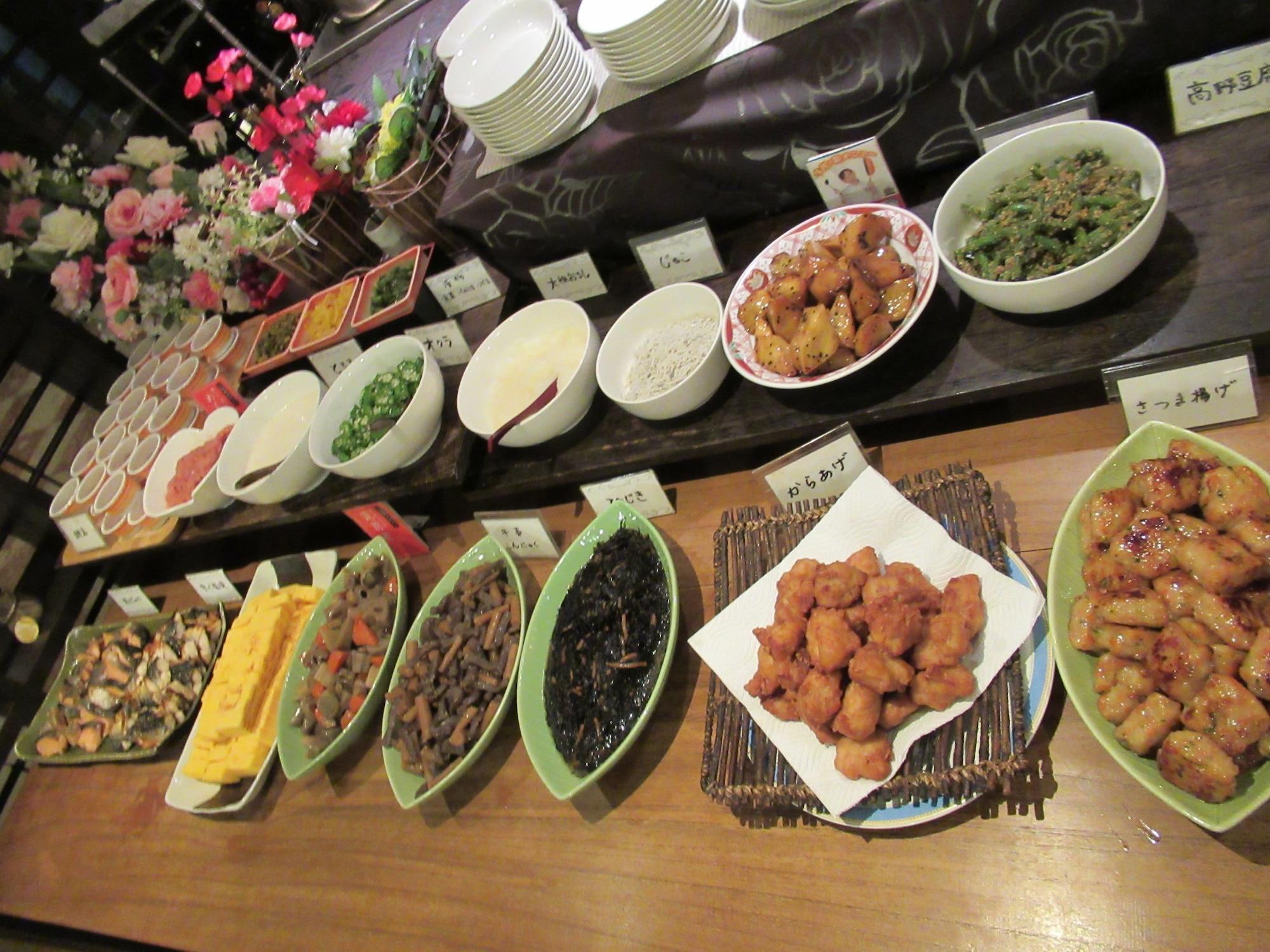 Hotel Crown Hills Kokura Kitakyushu Bagian luar foto