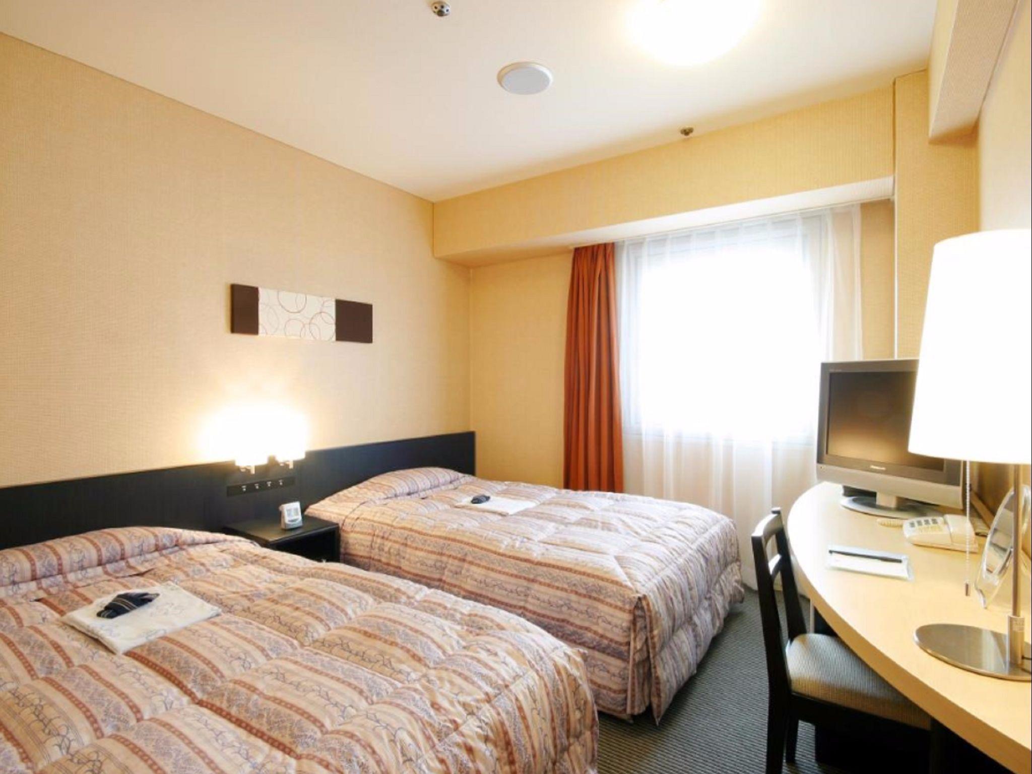Hotel Crown Hills Kokura Kitakyushu Bagian luar foto